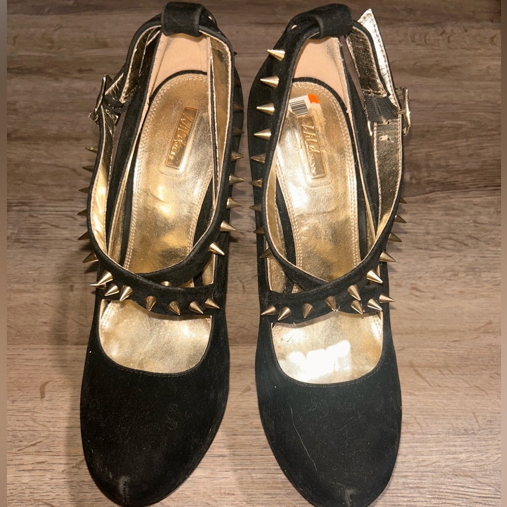 Wild pair heels fit like size 10